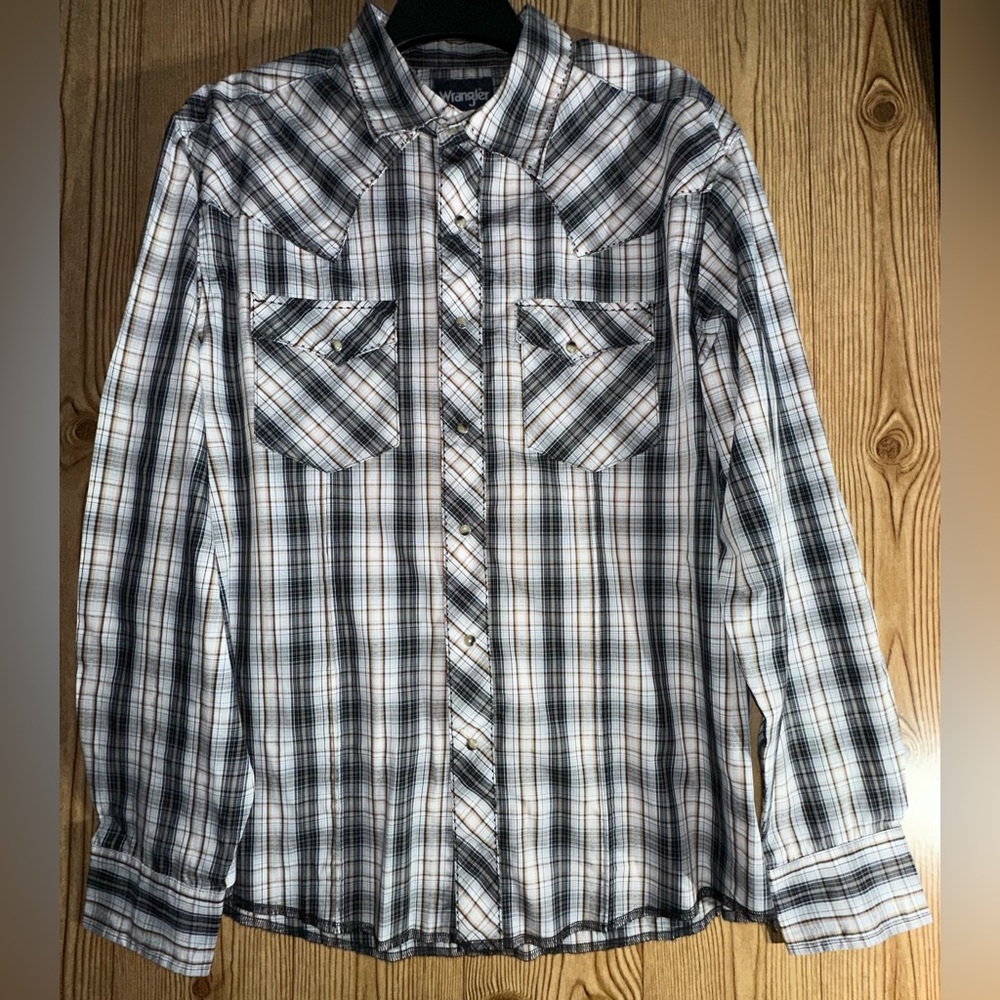 Wrangler Pearl Snap Button Down Long Sleeve- XL